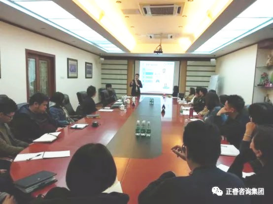 深圳市博奧展覽公司管理團(tuán)隊(duì)參加管理升級(jí)座談會(huì) 深圳市博奧展覽公司管理團(tuán)隊(duì)參加管理升級(jí)座談會(huì)