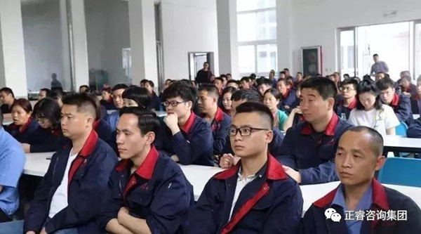 金勒普公司管理升級(jí)動(dòng)員大會(huì)現(xiàn)場 金勒普公司管理升級(jí)動(dòng)員大會(huì)現(xiàn)場