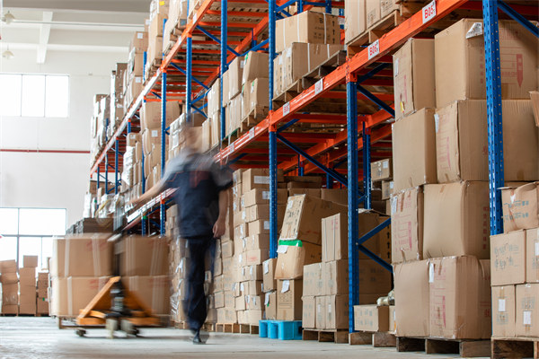 如何讓員工參與部門的規(guī)劃與決策？