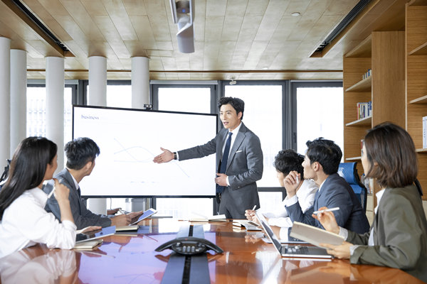 以人為本的組織變革:引領(lǐng)未來企業(yè)發(fā)展的核心動力 以人為本的組織變革:引領(lǐng)未來企業(yè)發(fā)展的核心動力