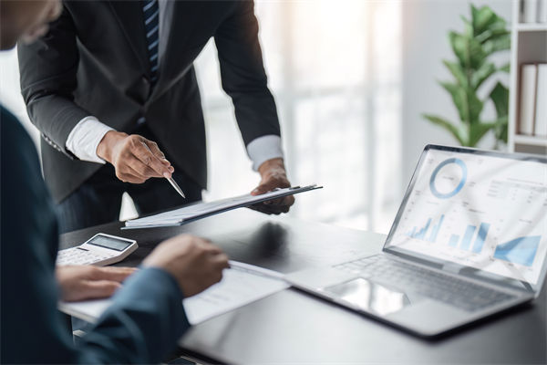 戰(zhàn)略咨詢公司，如何助力企業(yè)設(shè)計并落地商業(yè)模式？