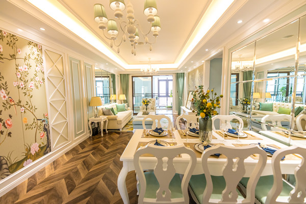 燈飾行業(yè)精益生產(chǎn)管理咨詢公司哪家好，能解小批量定制效率低？