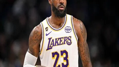 国足迎战中澳世预赛“死亡之组”，力争晋级希望保持强劲势头